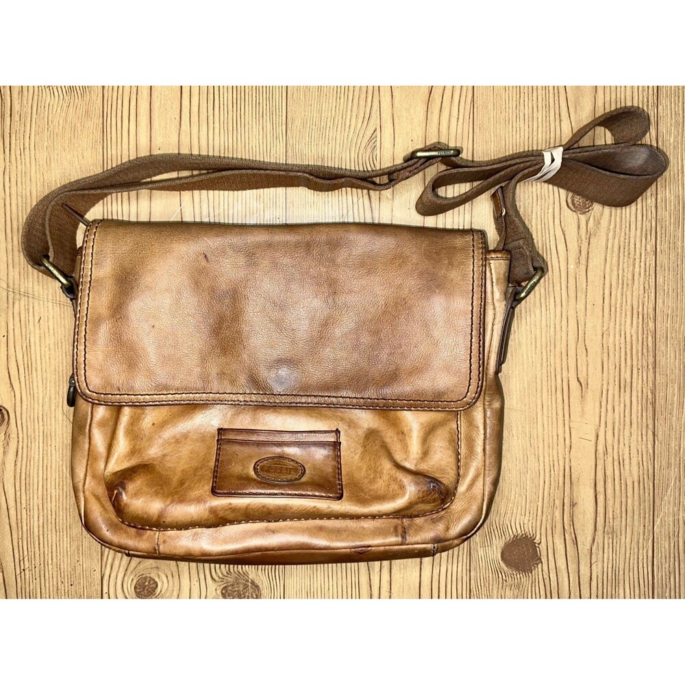 Fossil Camel Tan Leather Messenger Crossbody Bag with Adjustable Shoulder Strap